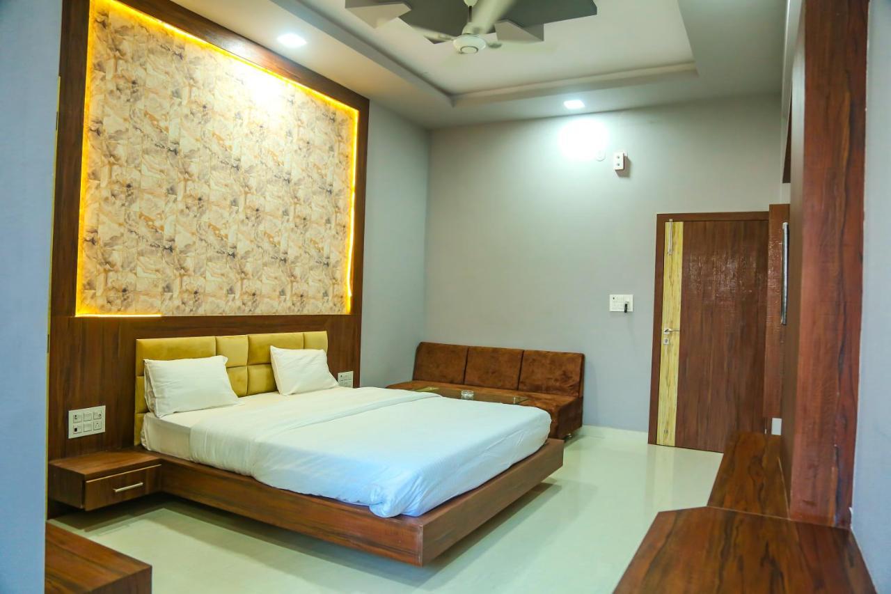 Aashirwad Hotels & Resort Shamgarh Dış mekan fotoğraf