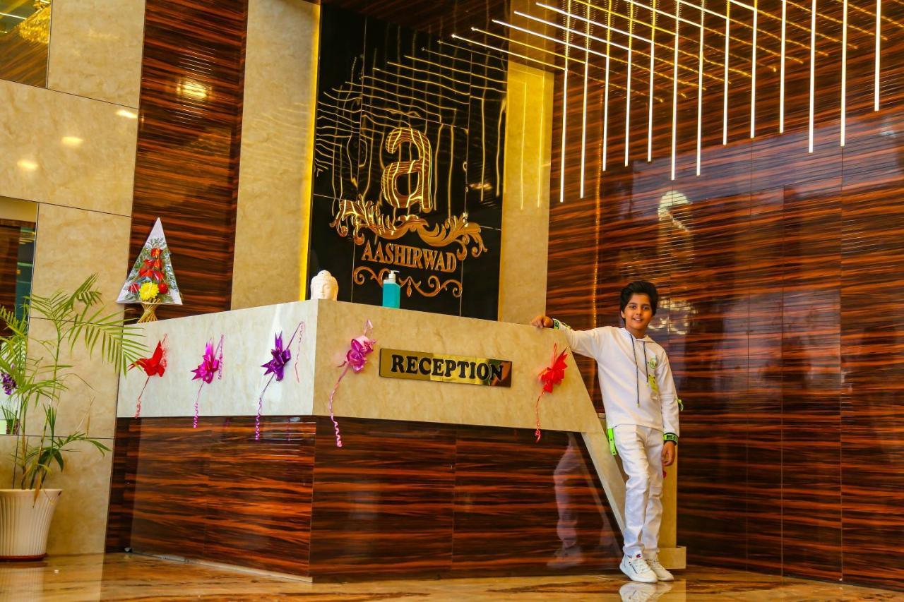 Aashirwad Hotels & Resort Shamgarh Dış mekan fotoğraf